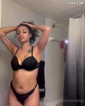 Petite Urstrvly Fucked In The Bathroom
