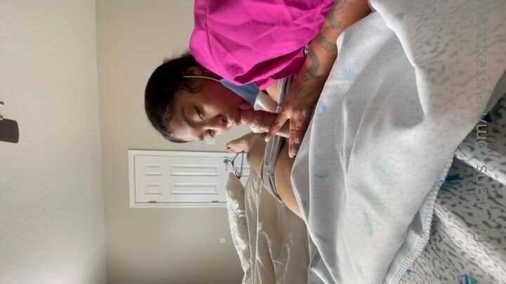 Nevvymas giving an excellent service to his patient