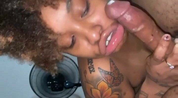Yams Curly Girl draining a huge cock