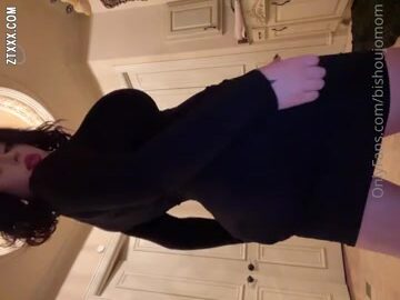PAWG Bishoujomon touching her boobs