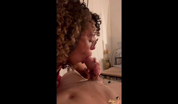 Golden Curls BJ